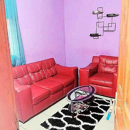 Residence Sighaka - Studio Meuble Vip Avec Wifi, Gardien, Parking Duala Zewnętrze zdjęcie